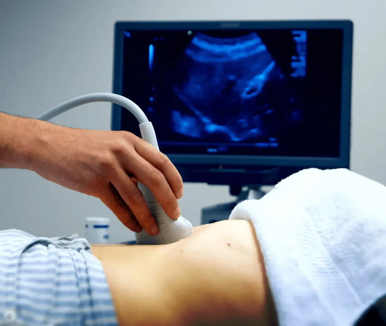 Ultrasound-guided hyaluronic acid injection consultation